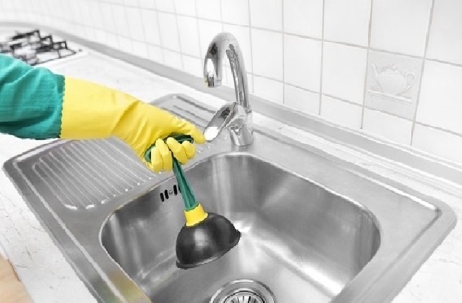 Bakirköy Mutfak Lavabo Tikali Boru Açma